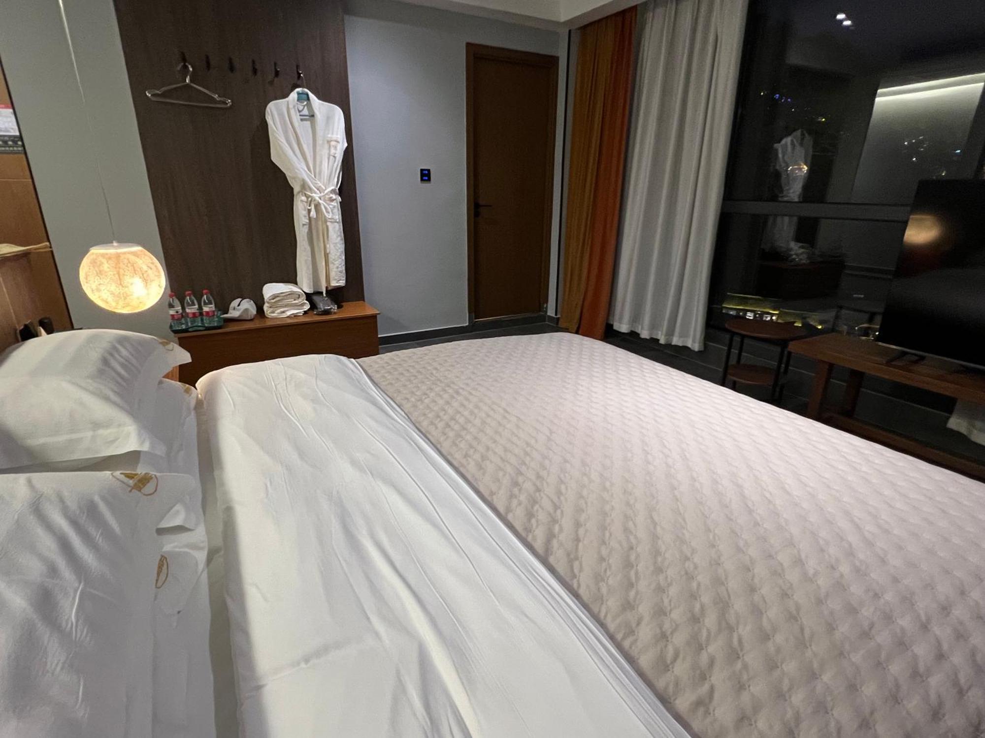 Phoenix Best River View B&B Fenghuang Luaran gambar