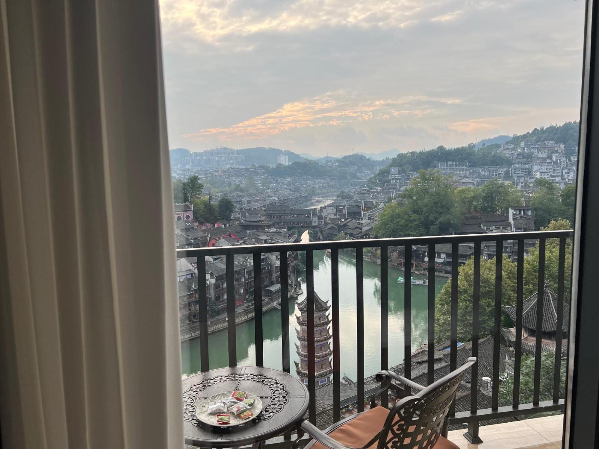 Phoenix Best River View B&B Fenghuang Luaran gambar