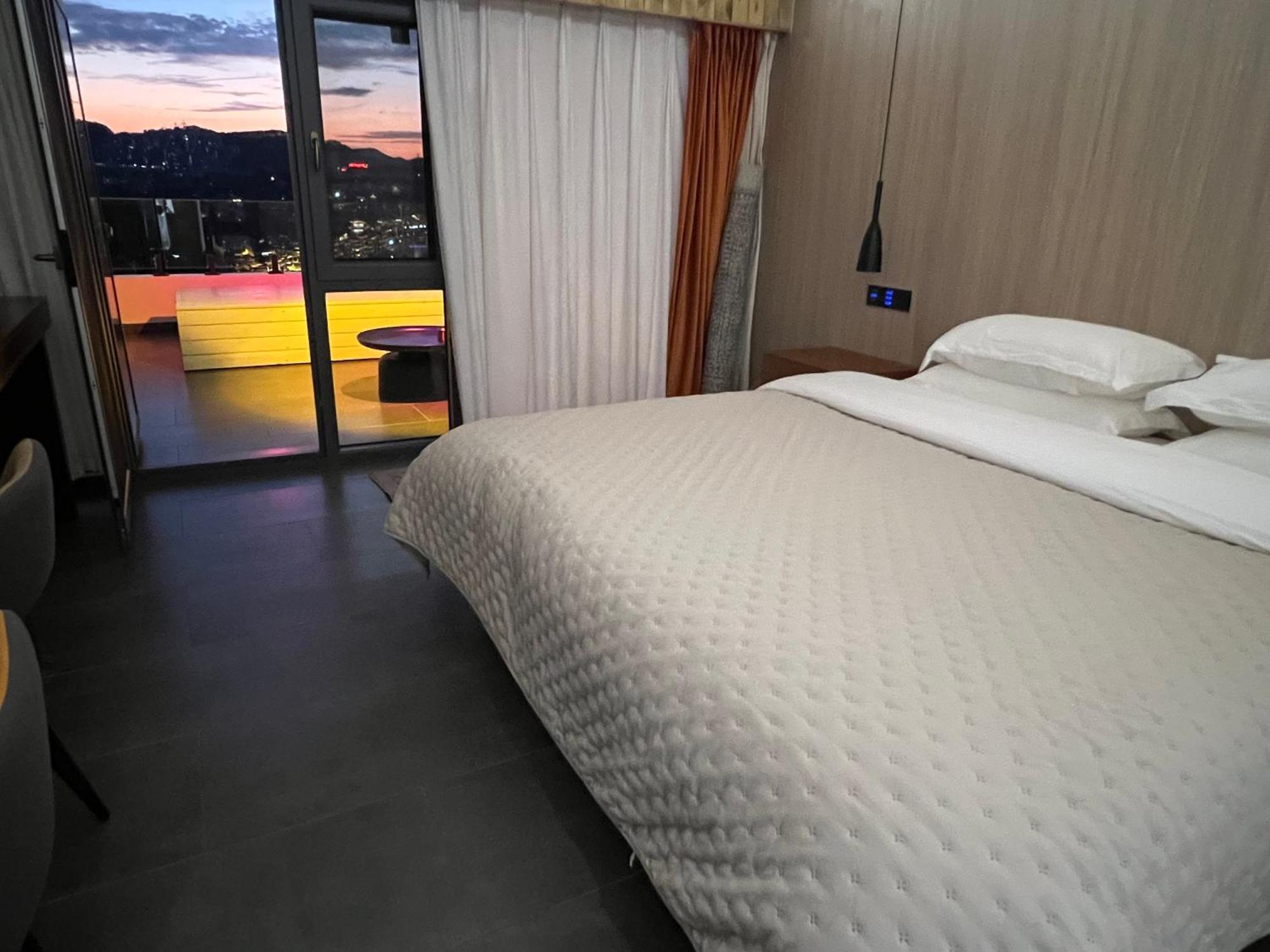 Phoenix Best River View B&B Fenghuang Luaran gambar