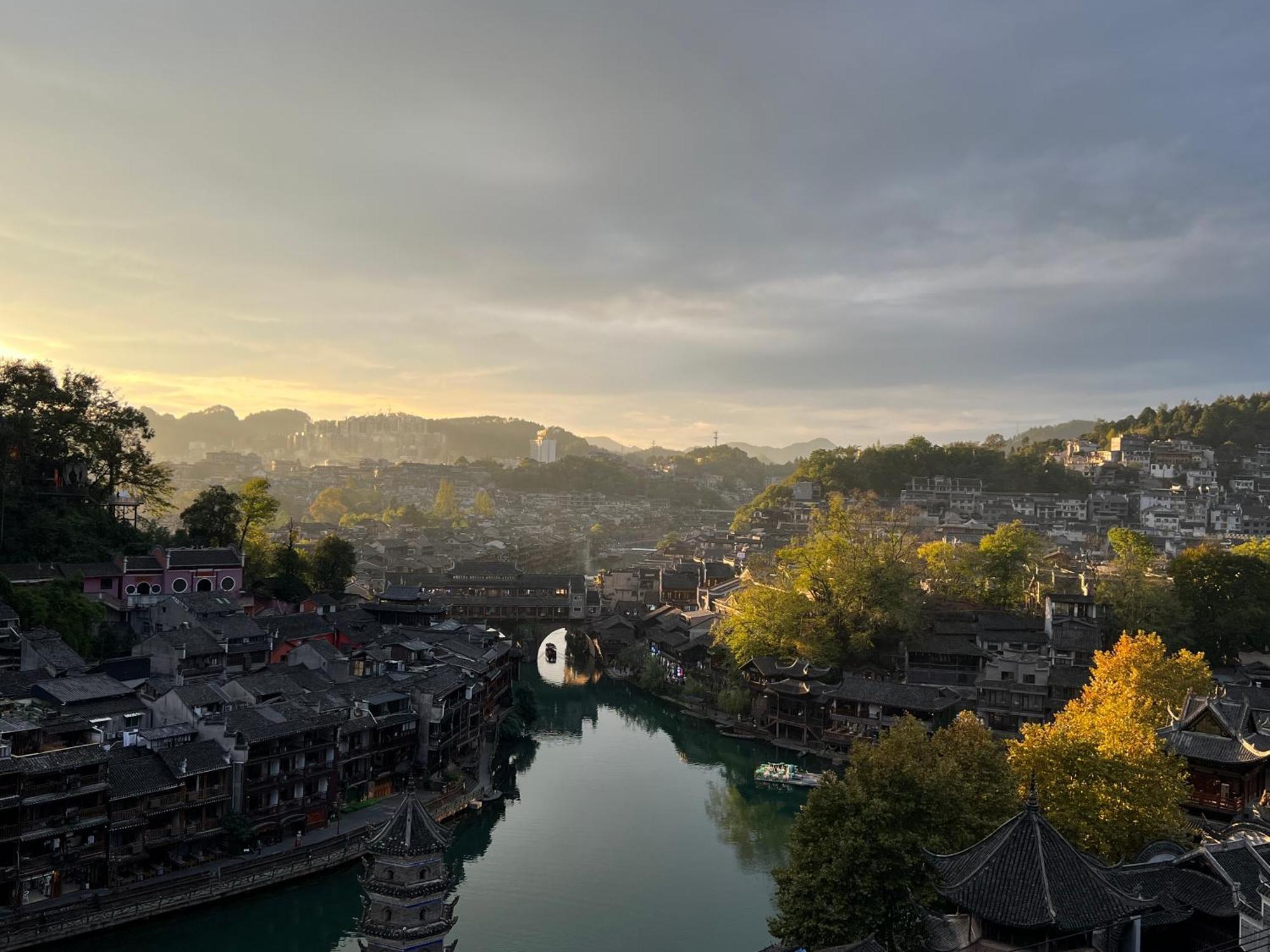 Phoenix Best River View B&B Fenghuang Luaran gambar