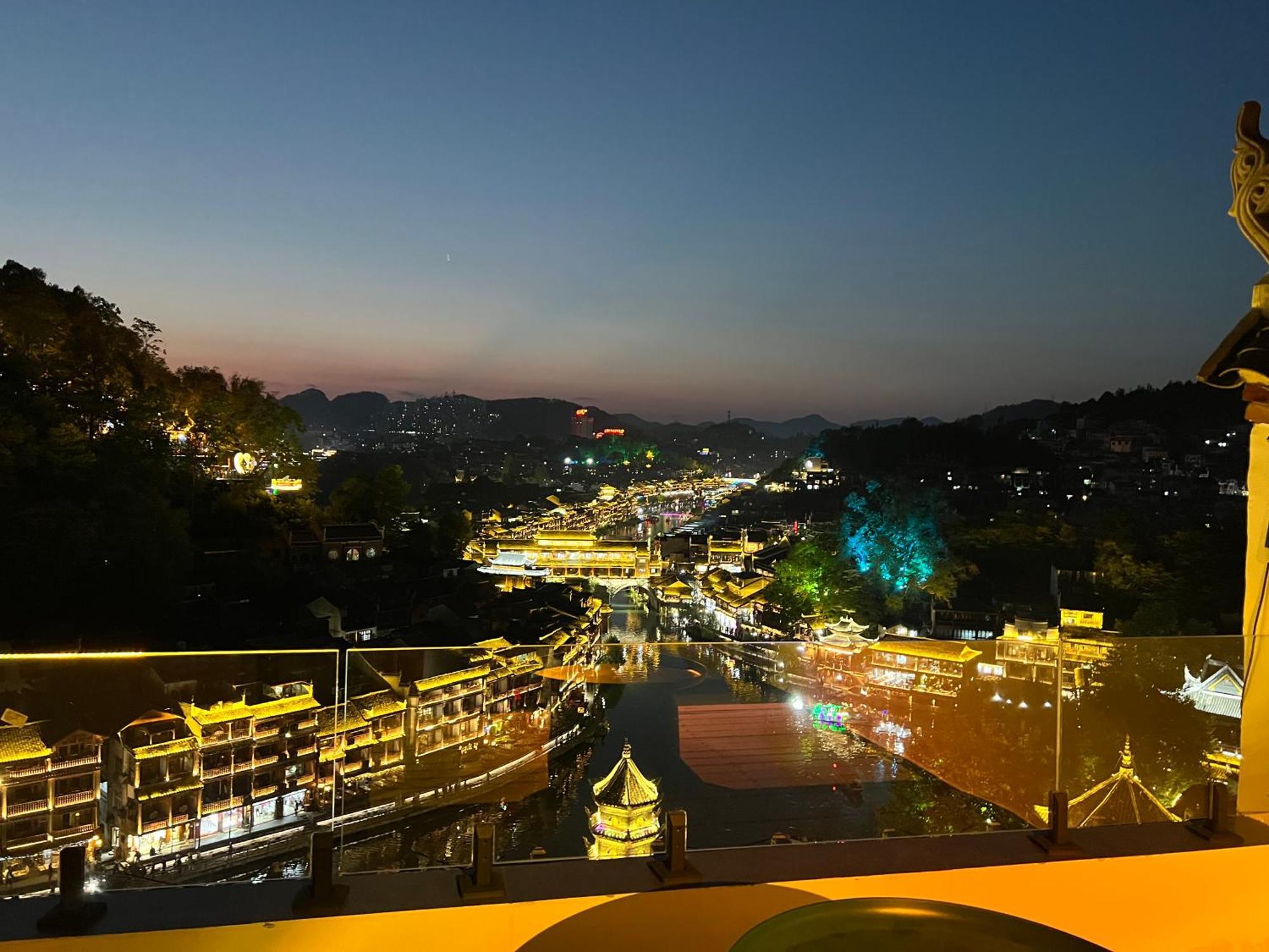 Phoenix Best River View B&B Fenghuang Luaran gambar